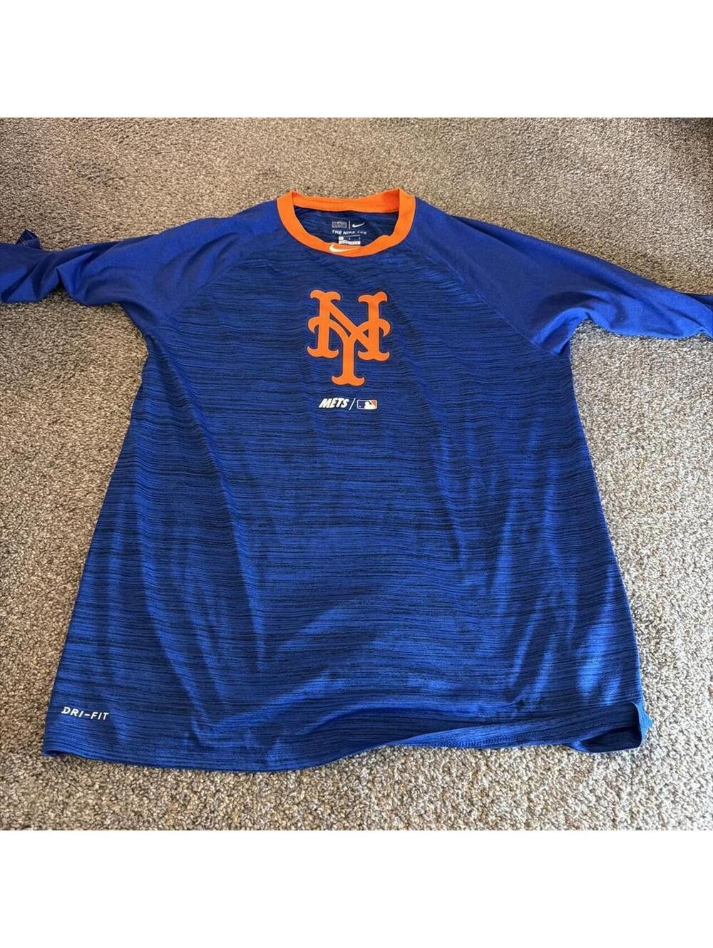 Nike Men's Blue Shirt